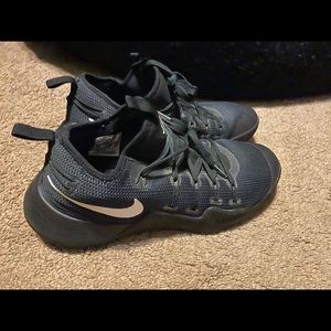 Nike hyper shift basketball shoes
